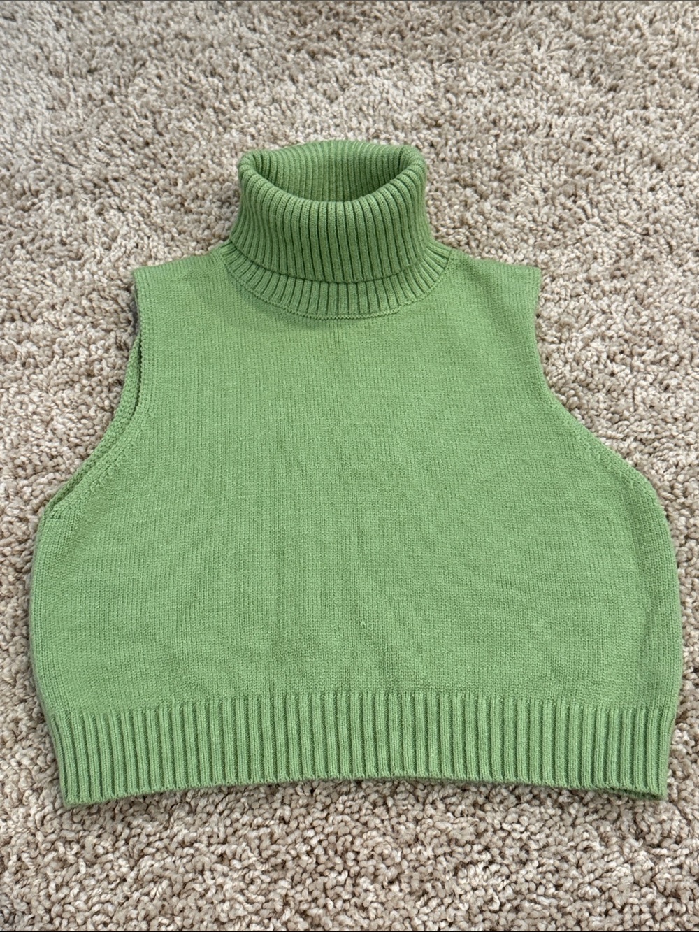 MIMOSA Sleeveless Turtleneck Crop Sweater - Green